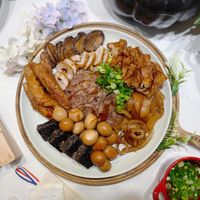可能是豆腐、紫蘇和顯示的文字是「 TAUB AUB 」的圖像