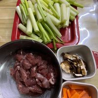 可能是生魚片和壽司的圖像