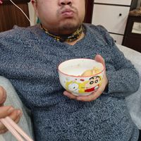 可能是一或多人和粥的圖像