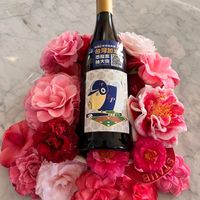 可能是‎葡萄酒和‎顯示的文字是「 ‎1. WBC神球經典 C加 球經典 WBC 台灣加油 憑發票 抽大獎 ت. AIIS‎ 」‎‎ 的圖像