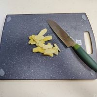可能是刀和食物的圖像