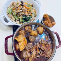 可能是豆腐、火鍋和文字的圖像