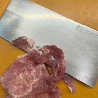 可能是食物和刀的圖像