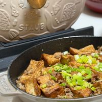 可能是豆腐、炒飯和文字的圖像