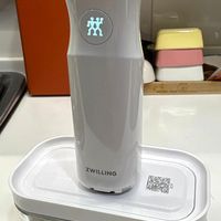 可能是泡茶器和文字的圖像