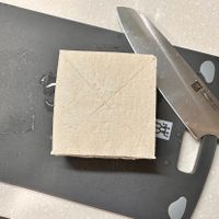 可能是刀和豆腐的圖像
