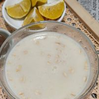 可能是燕麥餅乾、粥、燕麥和文字的圖像
