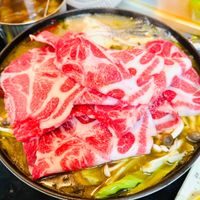 可能是起司火鍋和火鍋的圖像