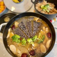 可能是火鍋、起司火鍋和豆腐的圖像