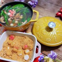 可能是豆腐、北非小米飯、火鍋和文字的圖像