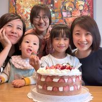 可能是蛋糕和文字的圖像