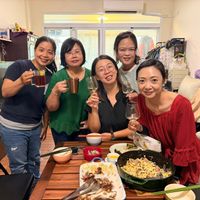 可能是一或多人和火鍋的圖像