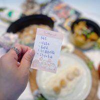 可能是豆腐、蛋黃、水波蛋和文字的圖像