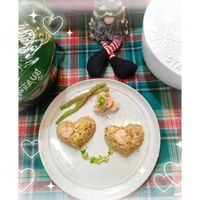 可能是紅心、炸丸子和文字的圖像