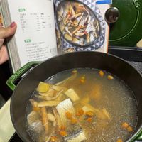 可能是豆腐、粥、香菇和文字的圖像