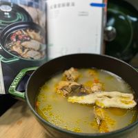 可能是粥和燉小牛膝的圖像