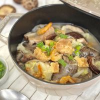 可能是香菇、火鍋、豆腐、粥和麵的圖像