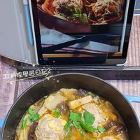 可能是火鍋、拉麵和文字的圖像