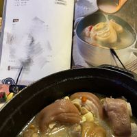可能是港式點心、火鍋、粥和文字的圖像