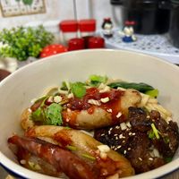 可能是拉麵和麵的圖像