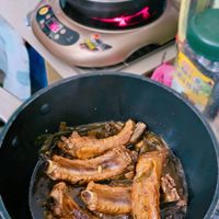 可能是燉小牛膝的圖像