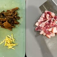 可能是義大利麵和香菇的圖像