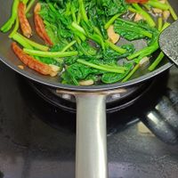 可能是莙薘菜的圖像