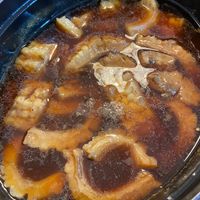 可能是火鍋和燉小牛膝的圖像