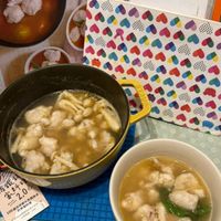 可能是拉麵、豆腐、粥和文字的圖像