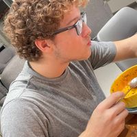可能是水果塔、牧羊人派和舒芙蕾的圖像