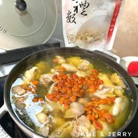 可能是火鍋、豆腐、粥、龍眼和文字的圖像