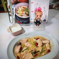 可能是麵、拉麵、粥和文字的圖像