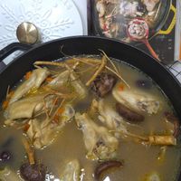 可能是火鍋和粥的圖像