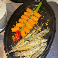 可能是鯷魚的圖像