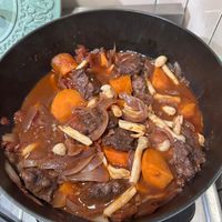 可能是燉小牛膝的圖像