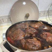 可能是燉小牛膝的圖像