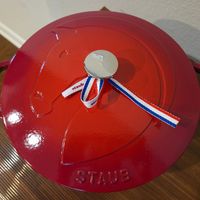 可能是顯示的文字是「 staub staub 」的圖像