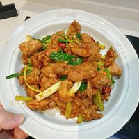 可能是炒麵和炒飯的圖像