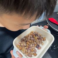 可能是焗豆和龍眼的圖像