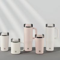 可能是咖啡杯和泡茶器的圖像