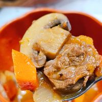 可能是粥、香菇和魚卵的圖像