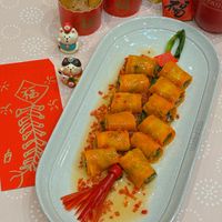 可能是炒麵、港式點心和文字的圖像