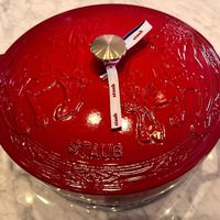 可能是顯示的文字是「 staub staub staub 」的圖像