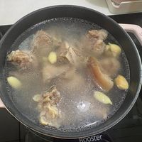 可能是粥和燉小牛膝的圖像