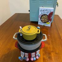 可能是鬆餅機和文字的圖像
