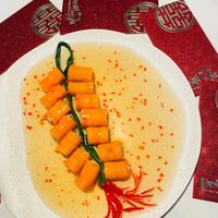 可能是豆腐和炒麵的圖像