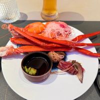 可能是壽司和生魚片的圖像