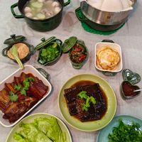 可能是火鍋、豆腐和麵的圖像