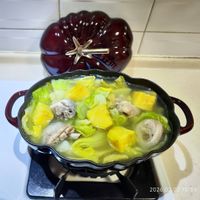 可能是燉小牛膝和文字的圖像