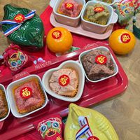 可能是炒麵和文字的圖像